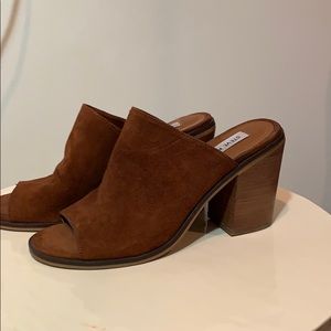 Steve Madden Camel Mules - Suede